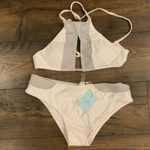 NWT CupShe white 2 piece bathing suit size medium / small